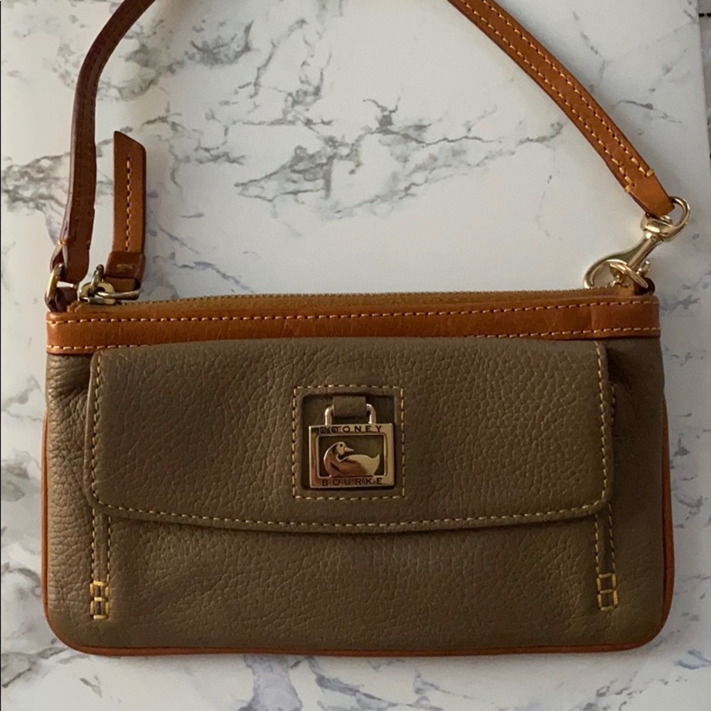 Beautiful Leather Dooney and Burke Wristlet/Wallet